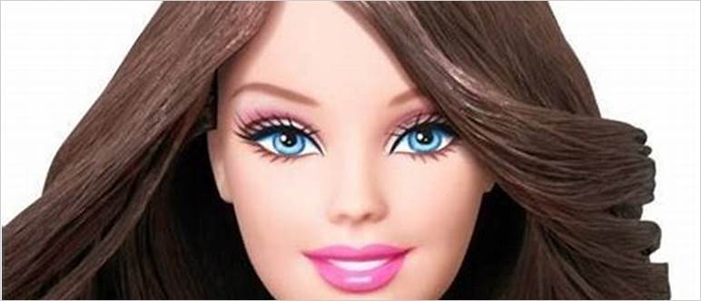 Brown haired barbie